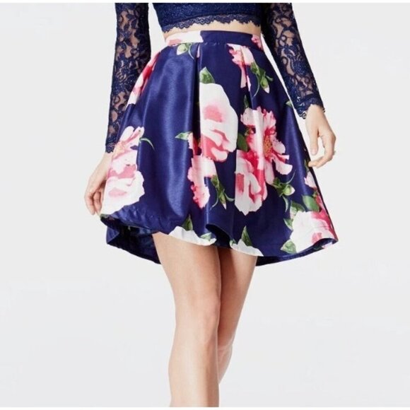 Sequin Hearts Dresses & Skirts - Sequin Hearts Navy Blue Bold Floral Skirt Size 7 Juniors Statement Pink Flowers